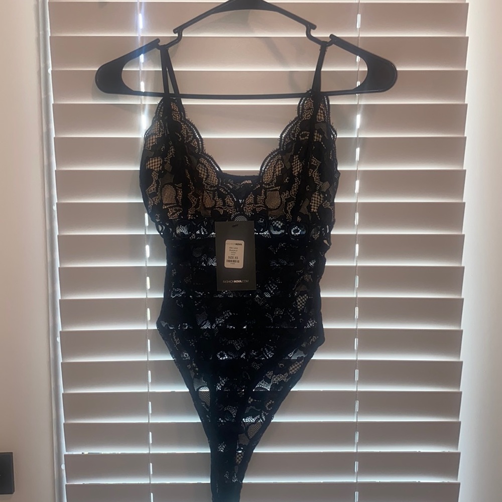 Fashion Nova Lace Bodysuit